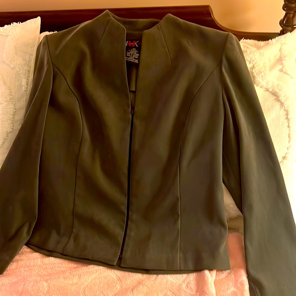 Woman’s jacket, temper, teak, avocado color
